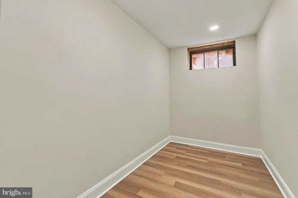 1006 26TH STREET S Arlington, VA 22202