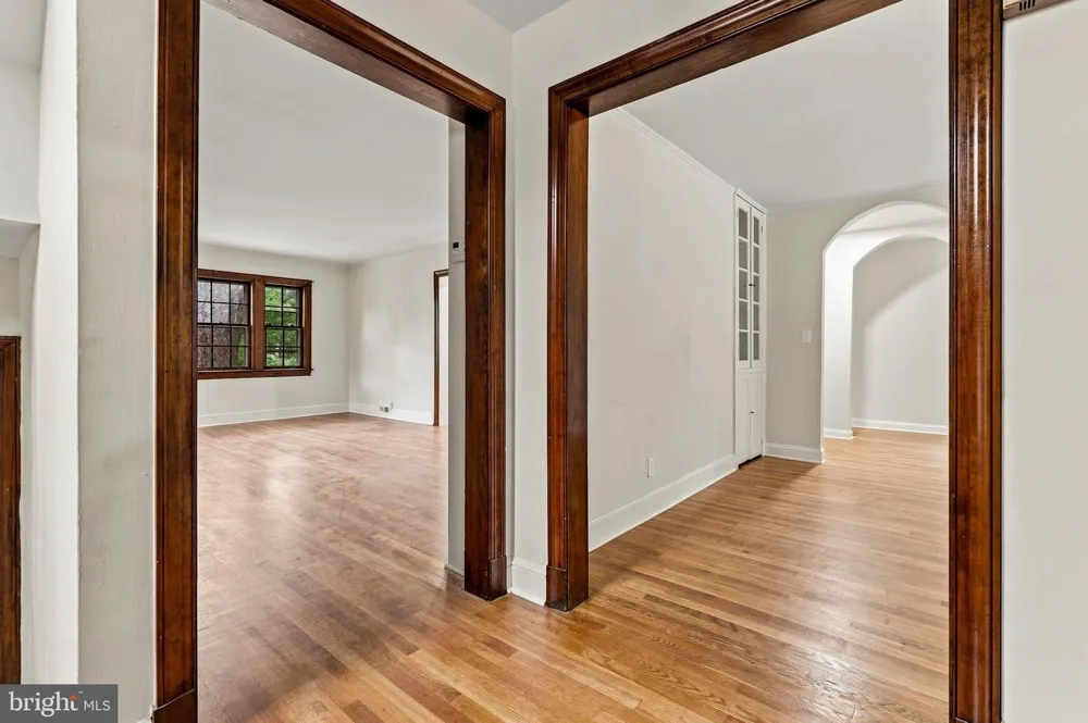 1006 26TH STREET S Arlington, VA 22202
