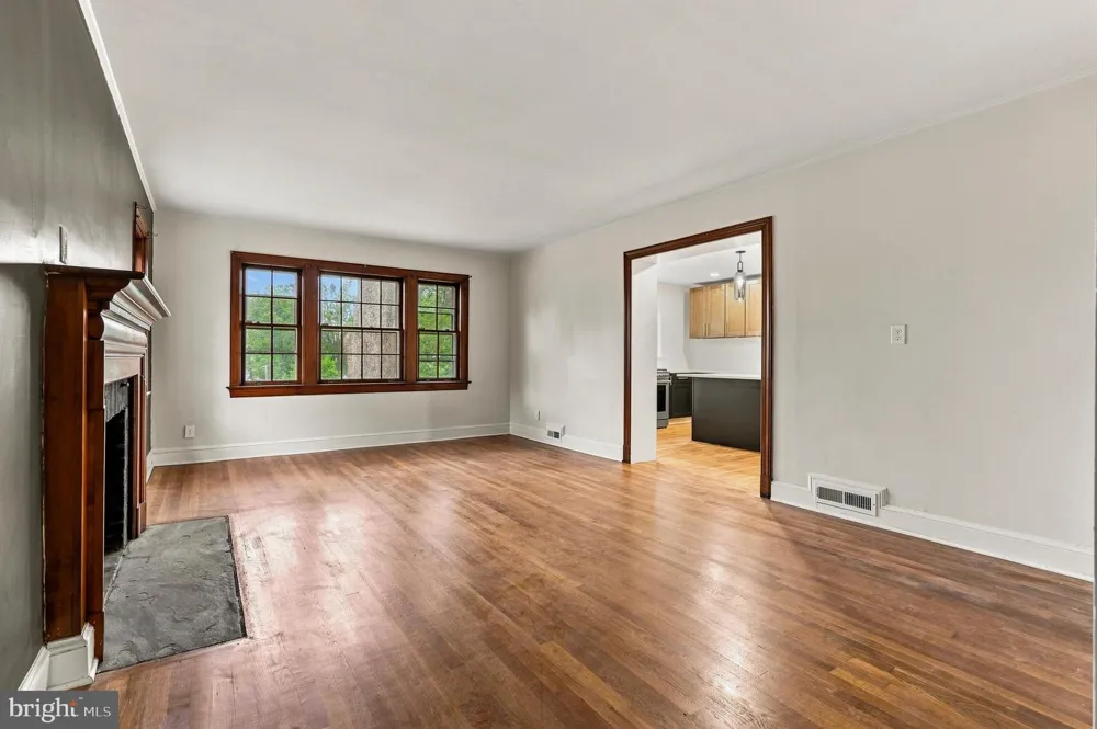 1006 26TH STREET S Arlington, VA 22202