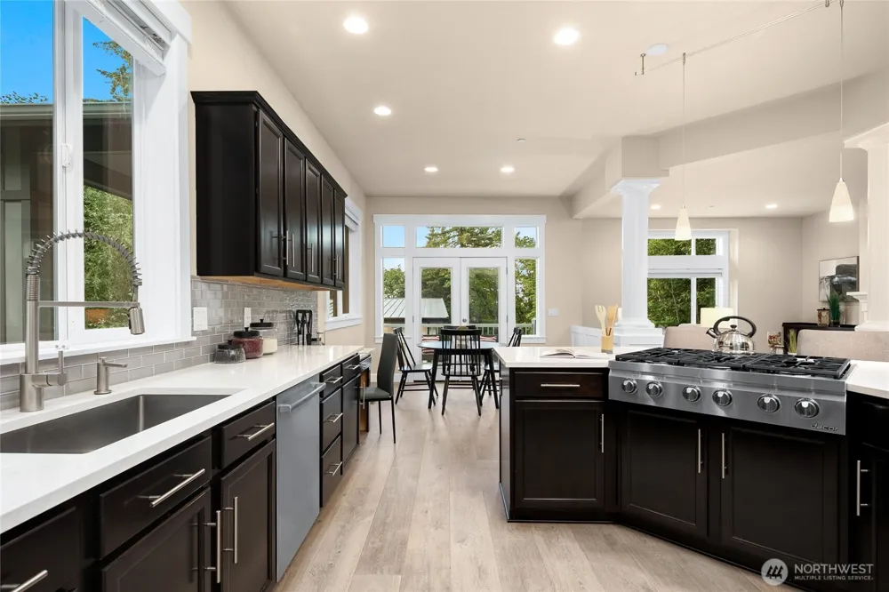 16125 SE 44th Way Bellevue, WA 98006
