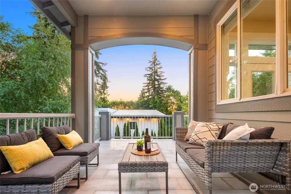 16125 SE 44th Way Bellevue, WA 98006