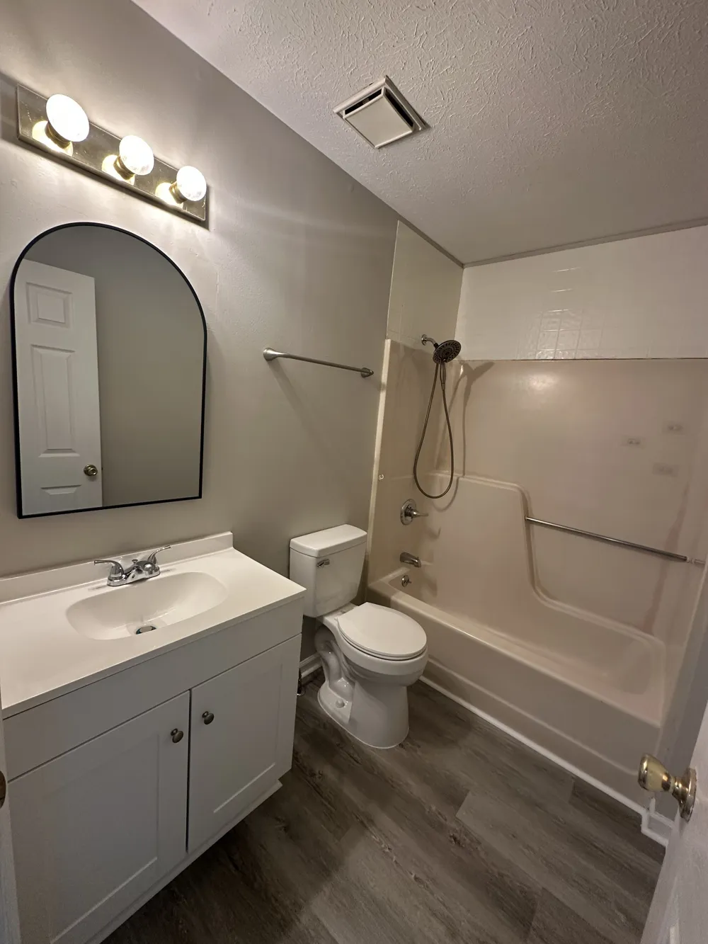 308 Crestmont Dr #A Hendersonville, TN 37075