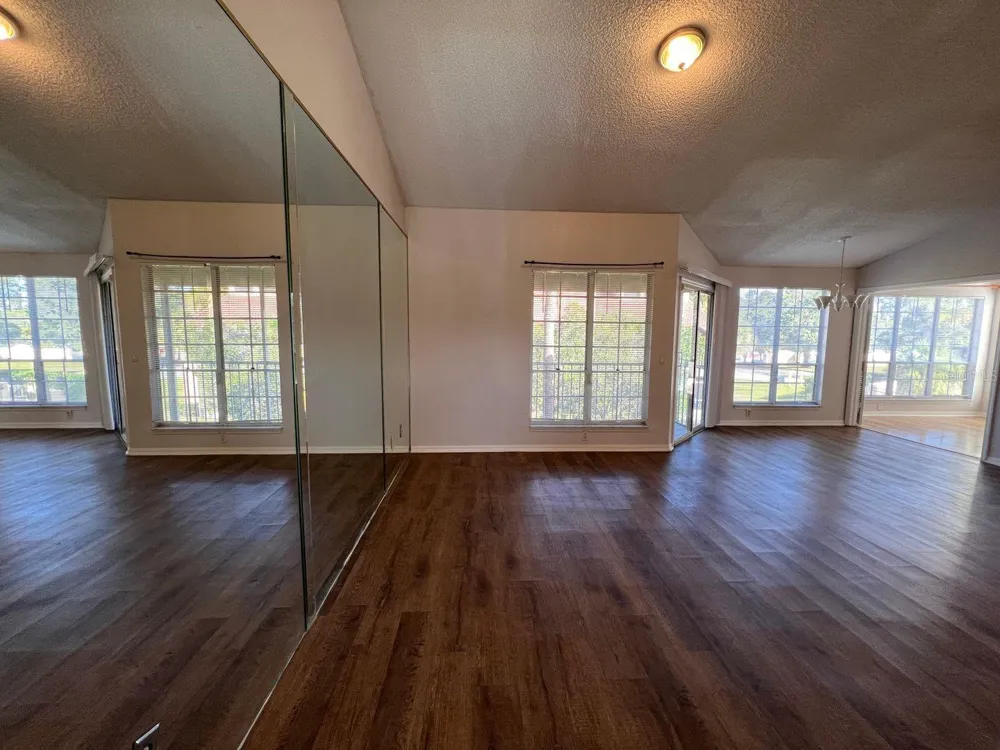 4803 NORMANDY PLACE #201 Orlando, FL 32811