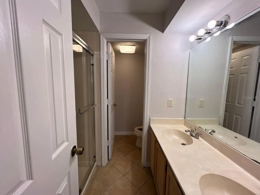 4803 NORMANDY PLACE #201 Orlando, FL 32811
