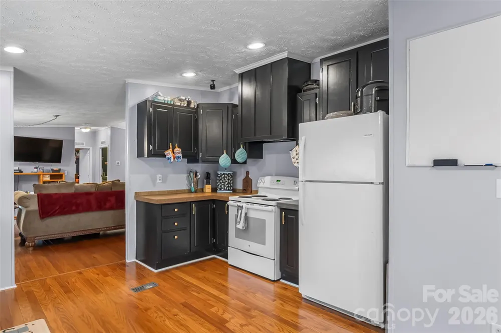 19 Brandon Lane Weaverville, NC 28787
