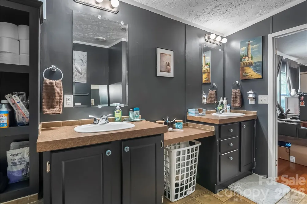 19 Brandon Lane Weaverville, NC 28787