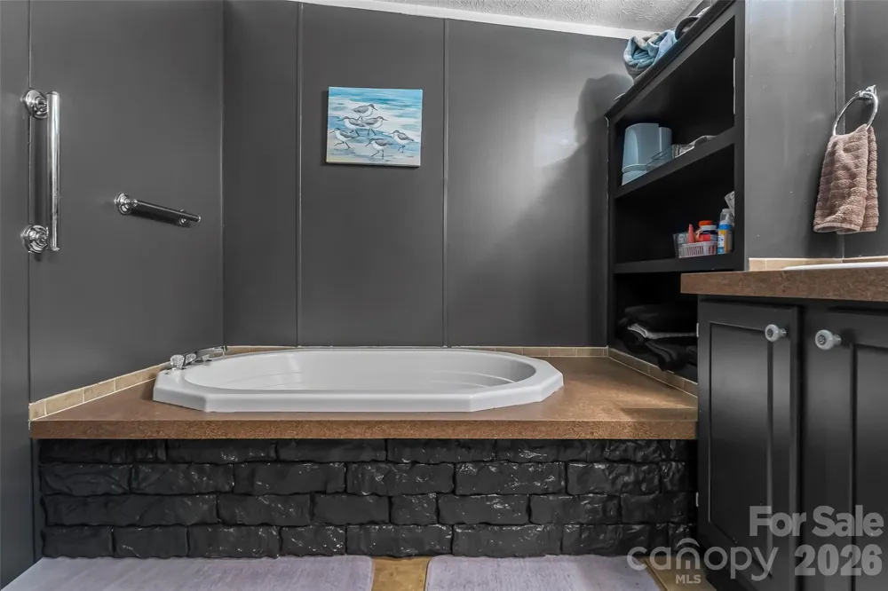 19 Brandon Lane Weaverville, NC 28787