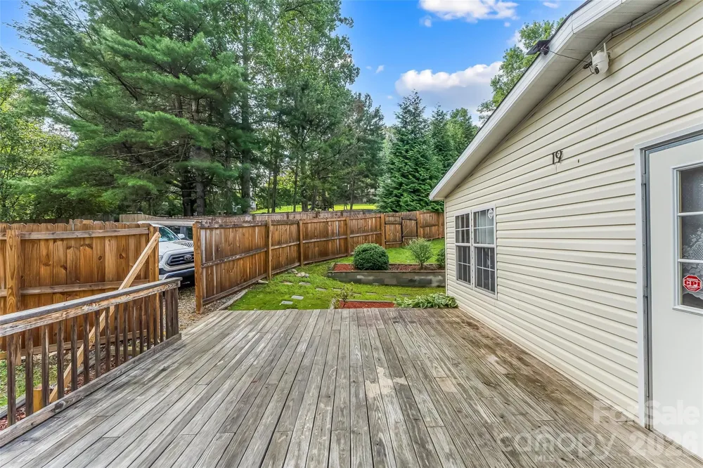 19 Brandon Lane Weaverville, NC 28787