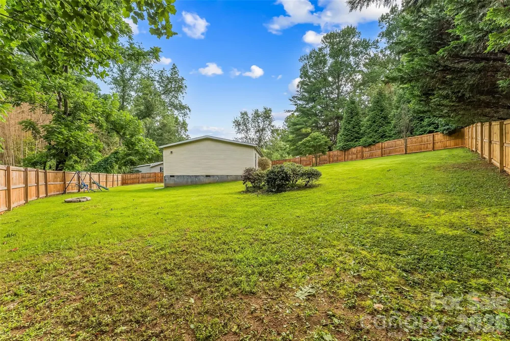 19 Brandon Lane Weaverville, NC 28787
