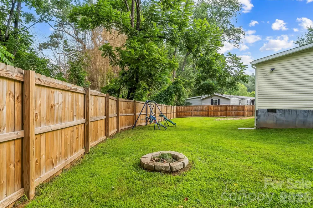 19 Brandon Lane Weaverville, NC 28787