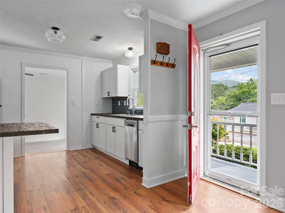 151 Meadow Street Waynesville, NC 28786