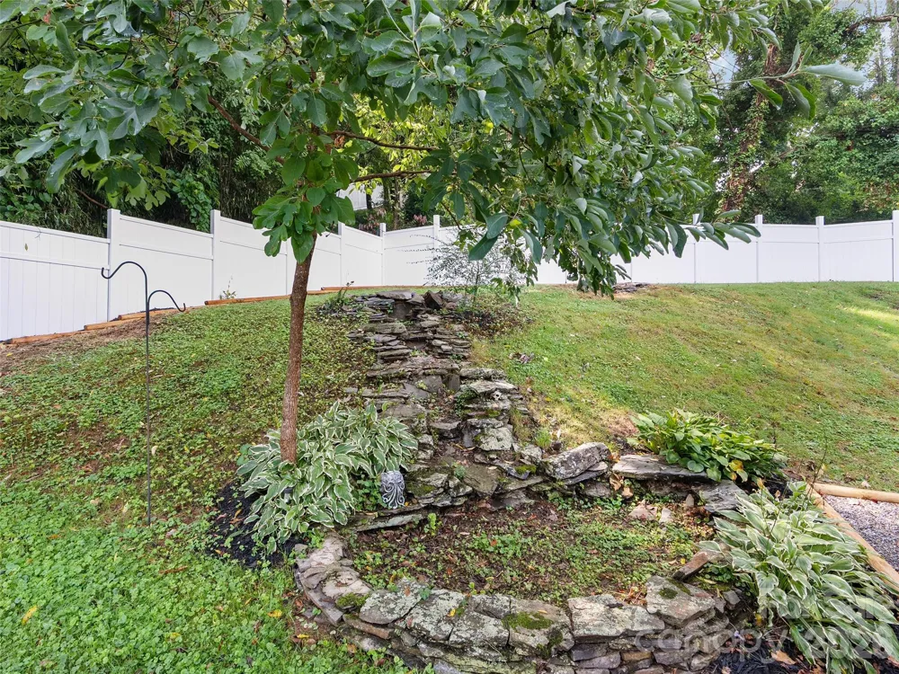151 Meadow Street Waynesville, NC 28786