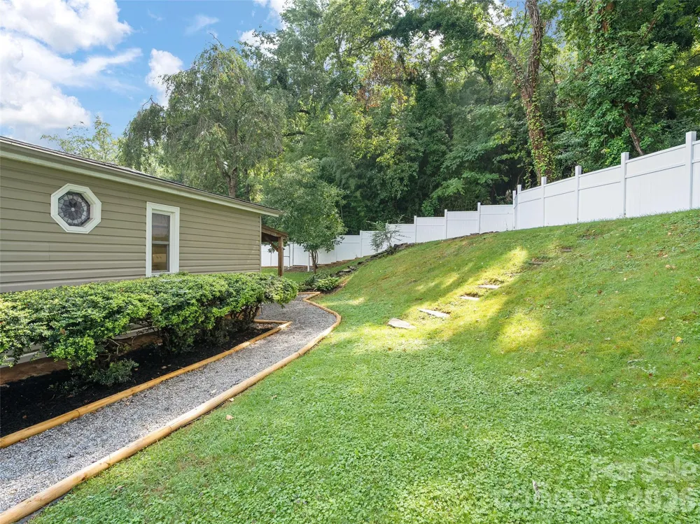 151 Meadow Street Waynesville, NC 28786