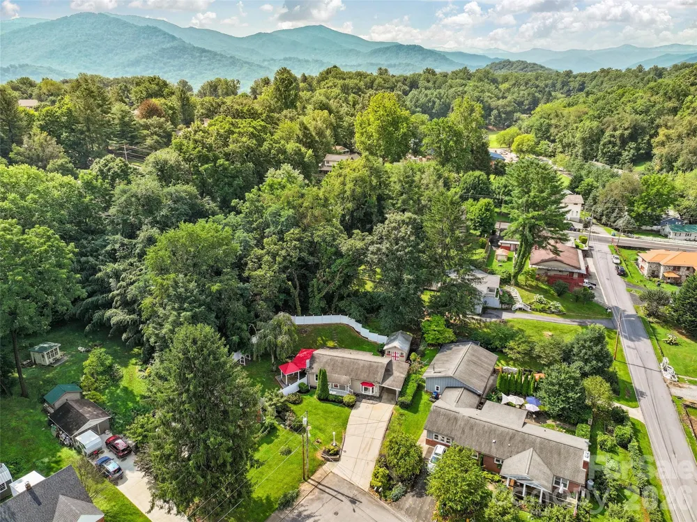 151 Meadow Street Waynesville, NC 28786
