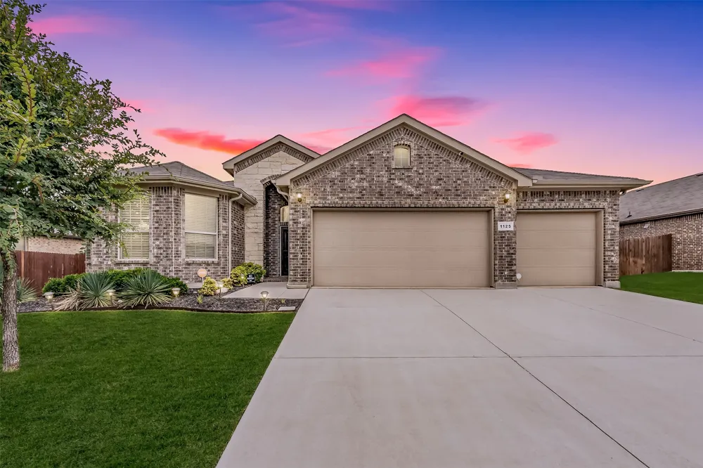 1125 Belsay Lane Saginaw, TX 76131