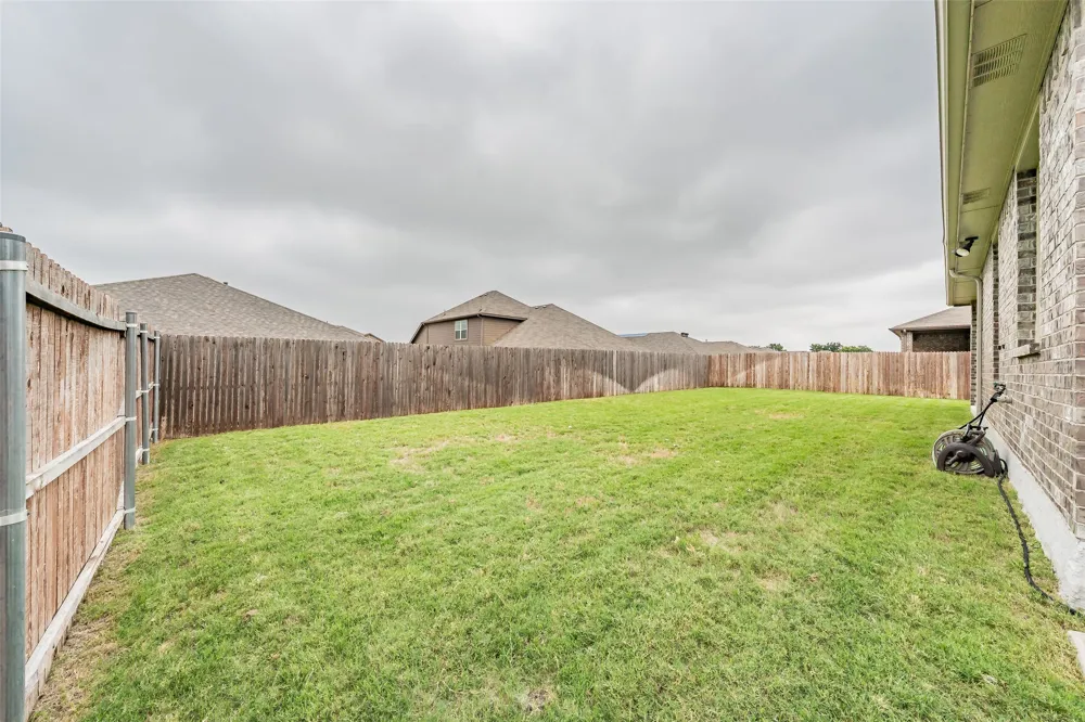 1125 Belsay Lane Saginaw, TX 76131