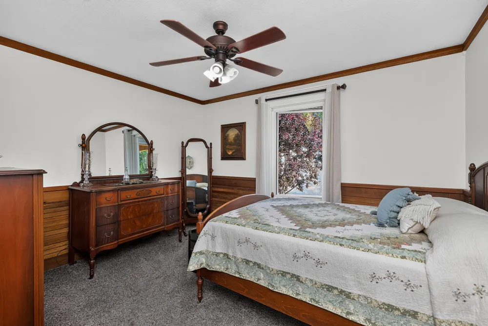 48989 92nd Avenue Decatur, MI 49045