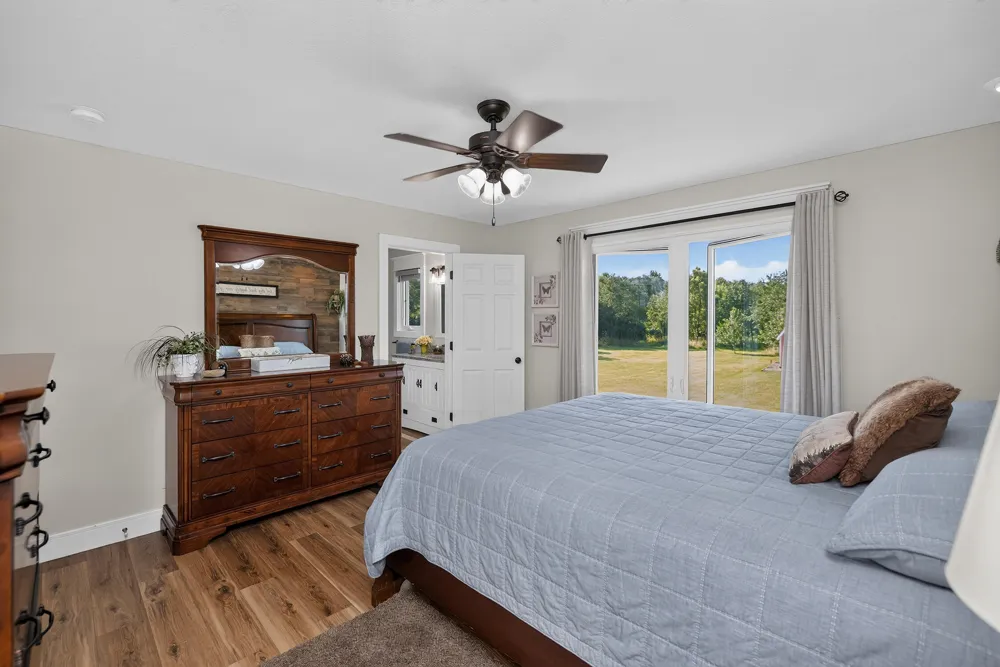 48989 92nd Avenue Decatur, MI 49045