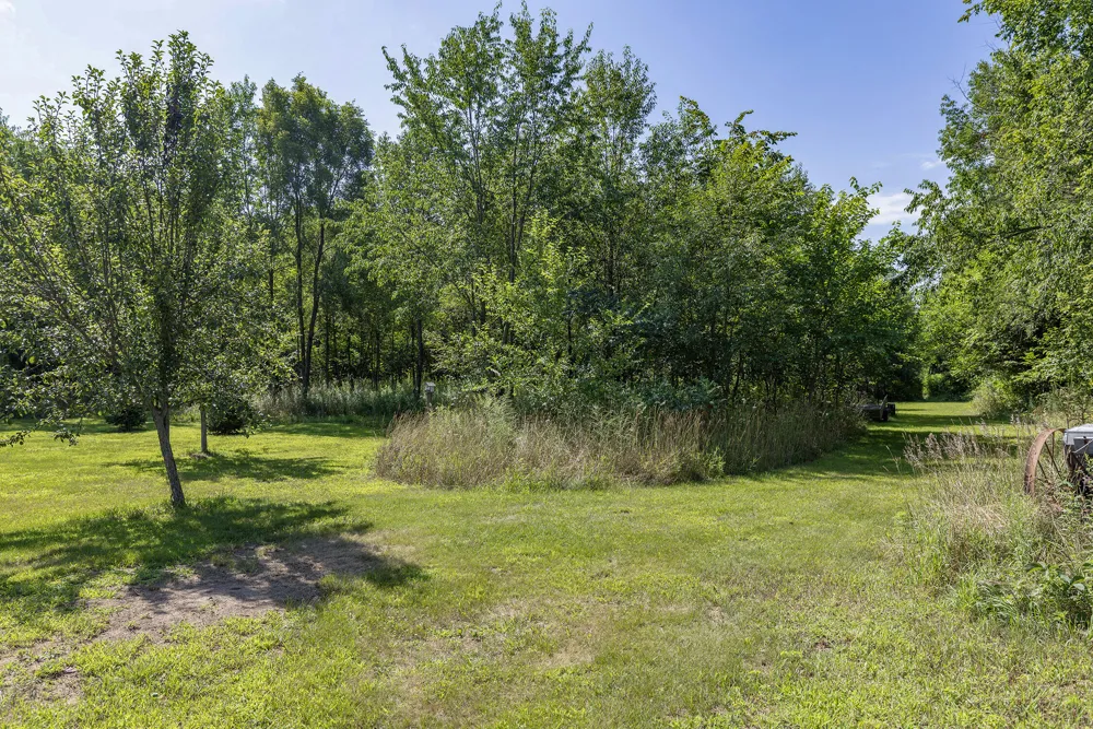 48989 92nd Avenue Decatur, MI 49045