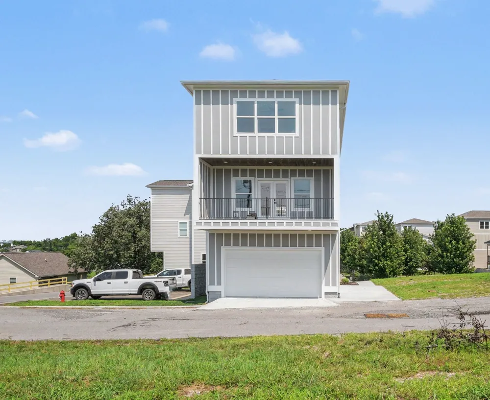 1121 Lawrence Ave #3 Madison, TN 37115