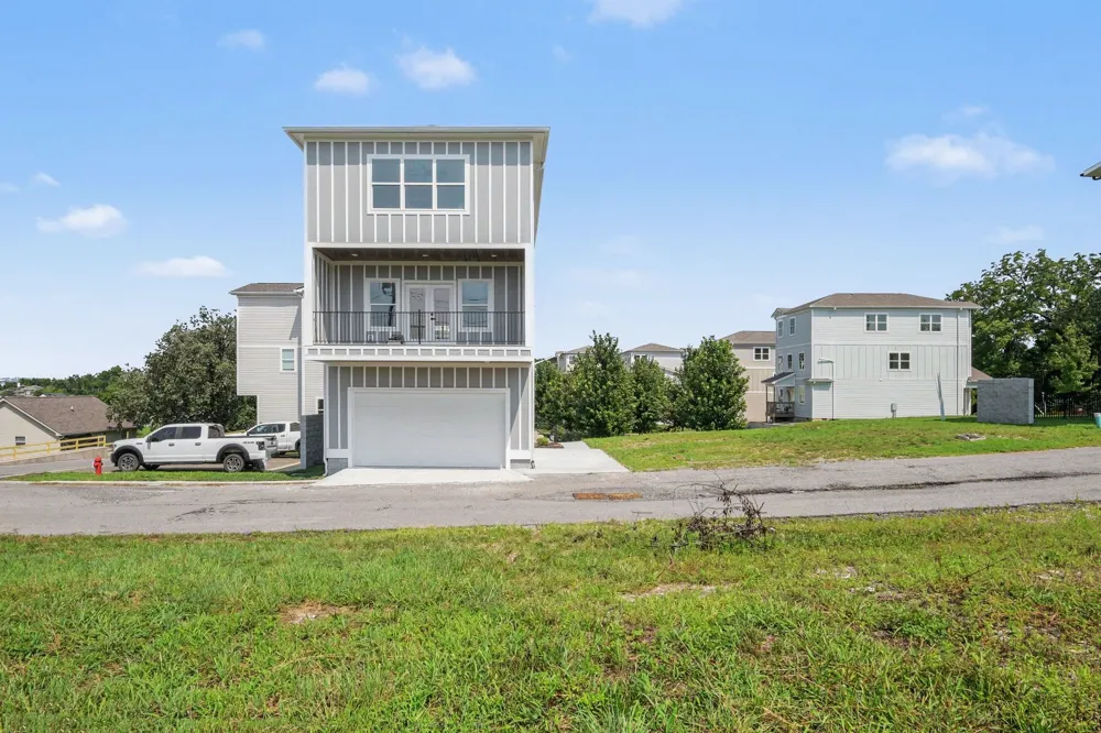 1121 Lawrence Ave #3 Madison, TN 37115