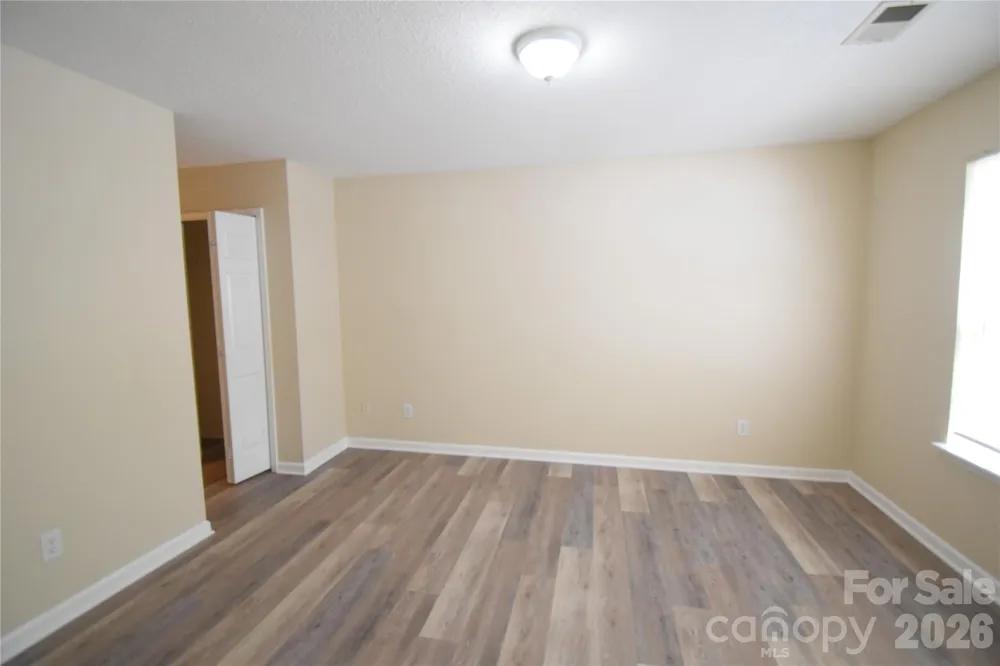 1814 Birch Heights Court Charlotte, NC 28213