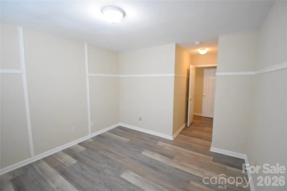 1814 Birch Heights Court Charlotte, NC 28213