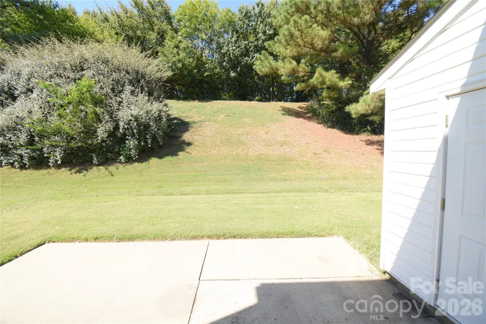1814 Birch Heights Court Charlotte, NC 28213