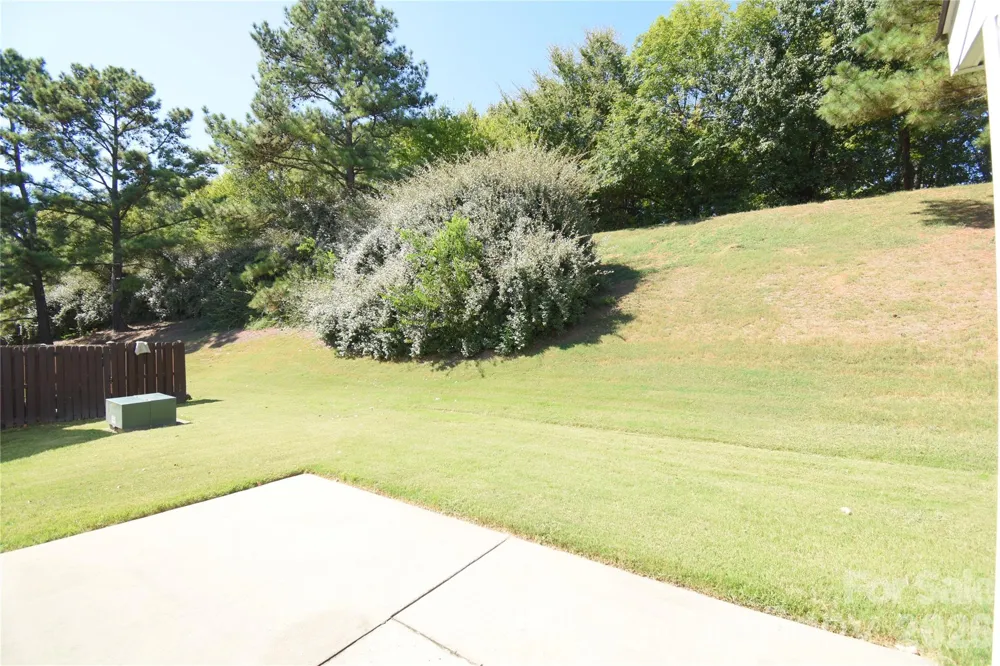 1814 Birch Heights Court Charlotte, NC 28213