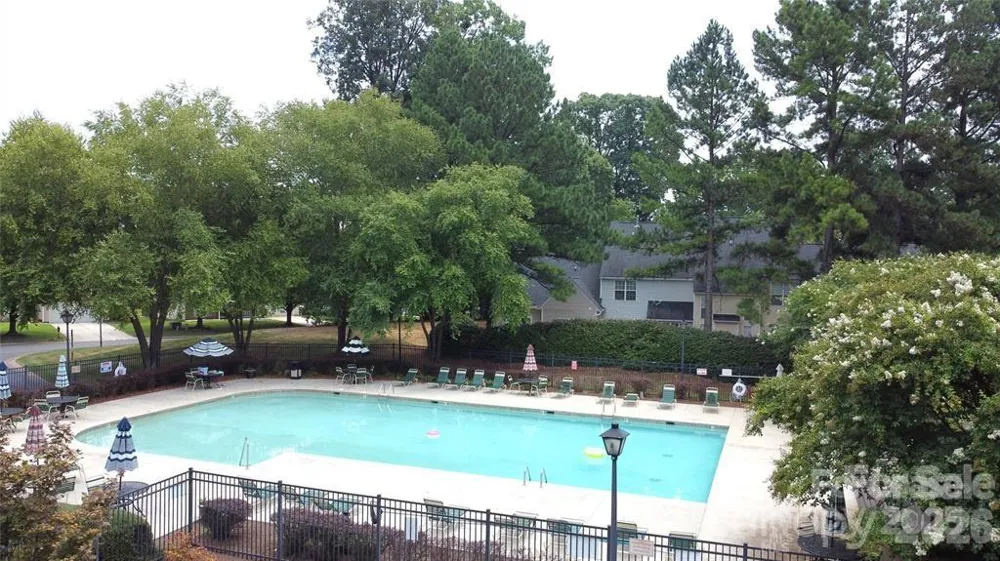 1814 Birch Heights Court Charlotte, NC 28213