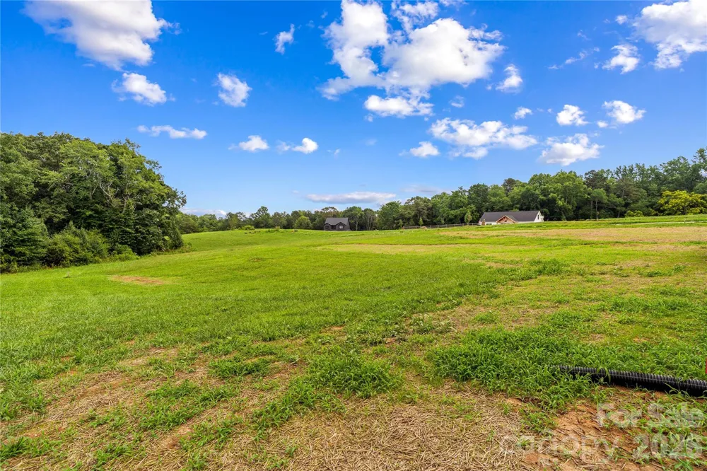 532 Eagle Mills Road Hamptonville, NC 27020