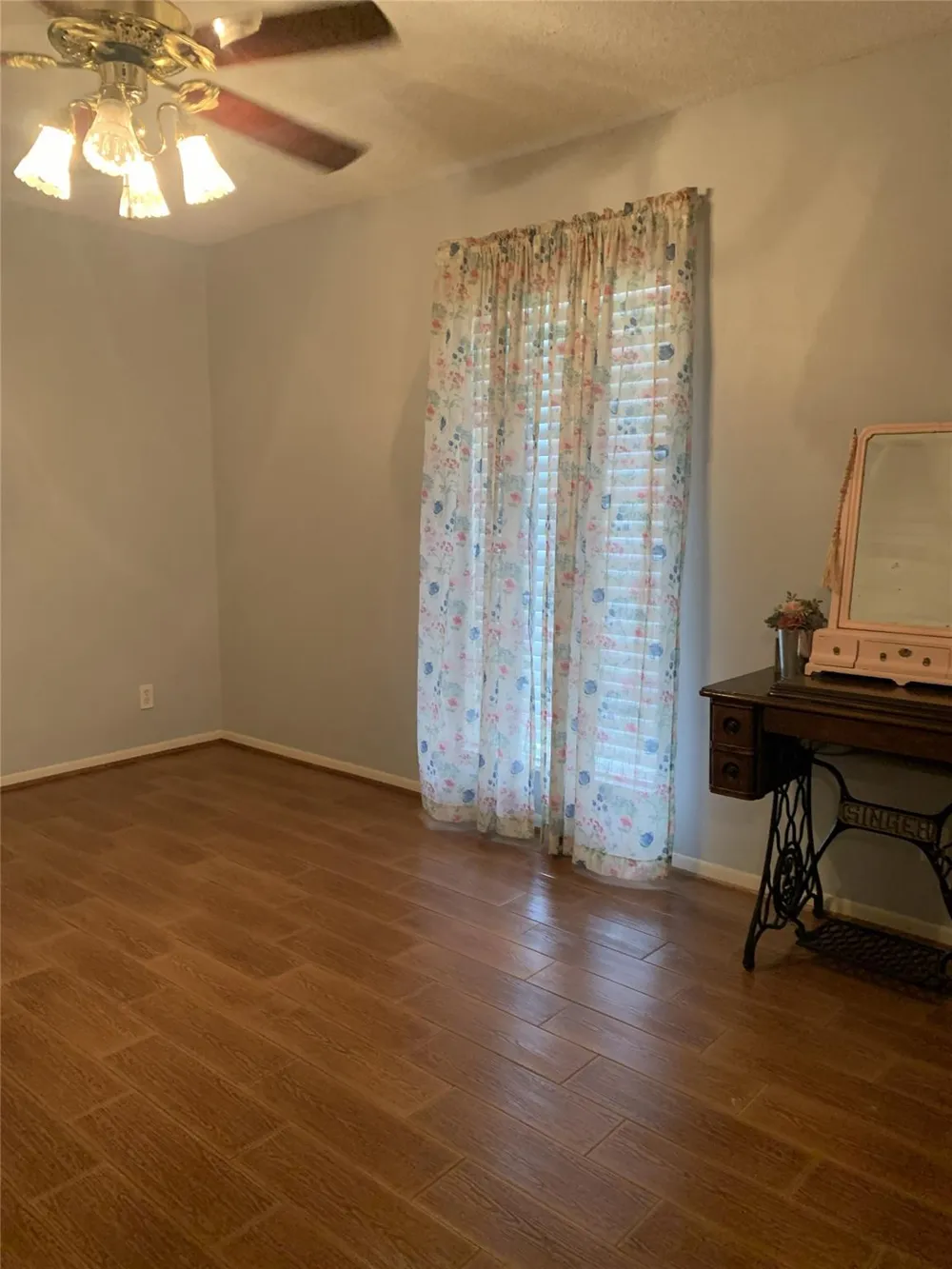 1162 Hwy 90a Sheridan, TX 78962