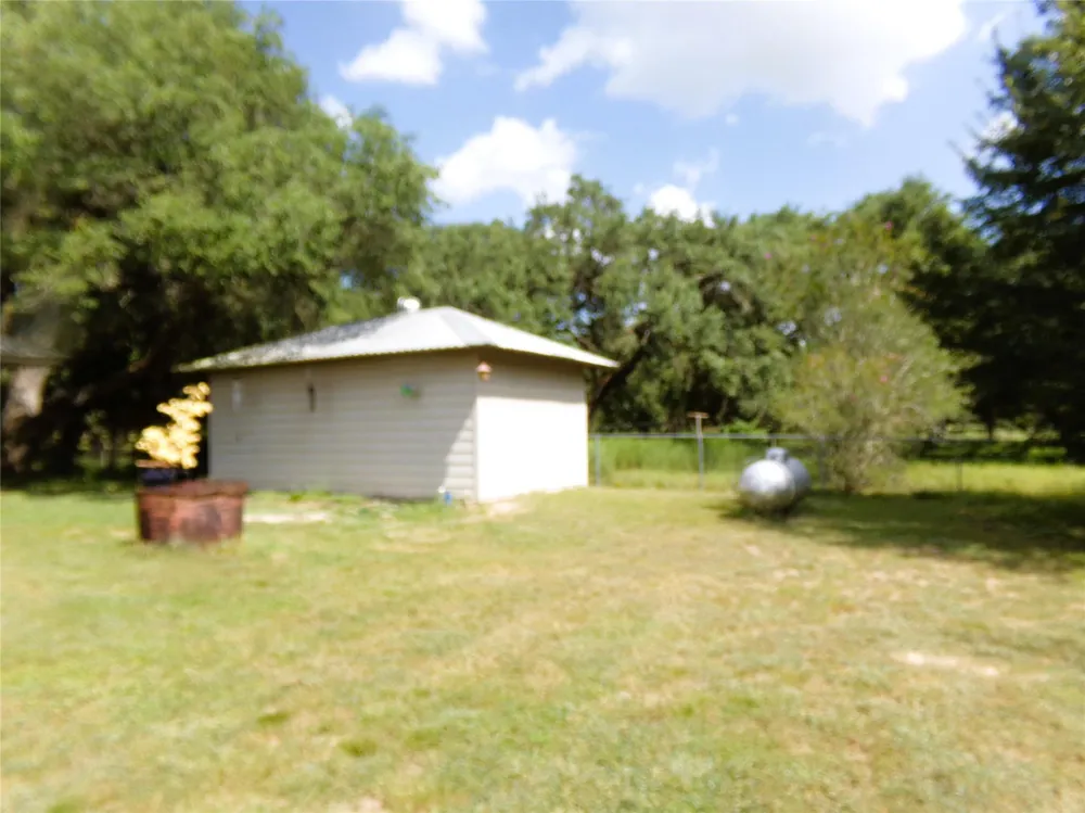 1162 Hwy 90a Sheridan, TX 78962