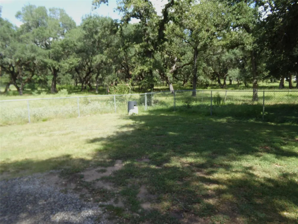 1162 Hwy 90a Sheridan, TX 78962