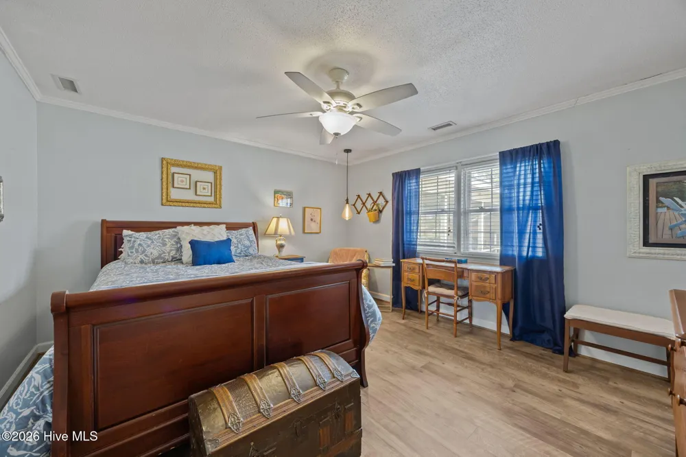 16 Port Side Lane Belhaven, NC 27810