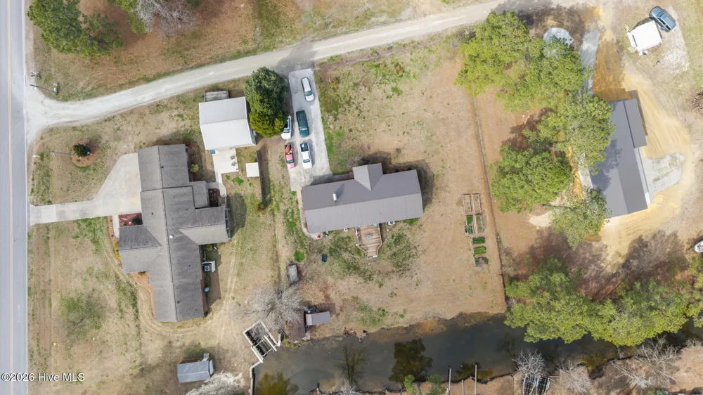 16 Port Side Lane Belhaven, NC 27810