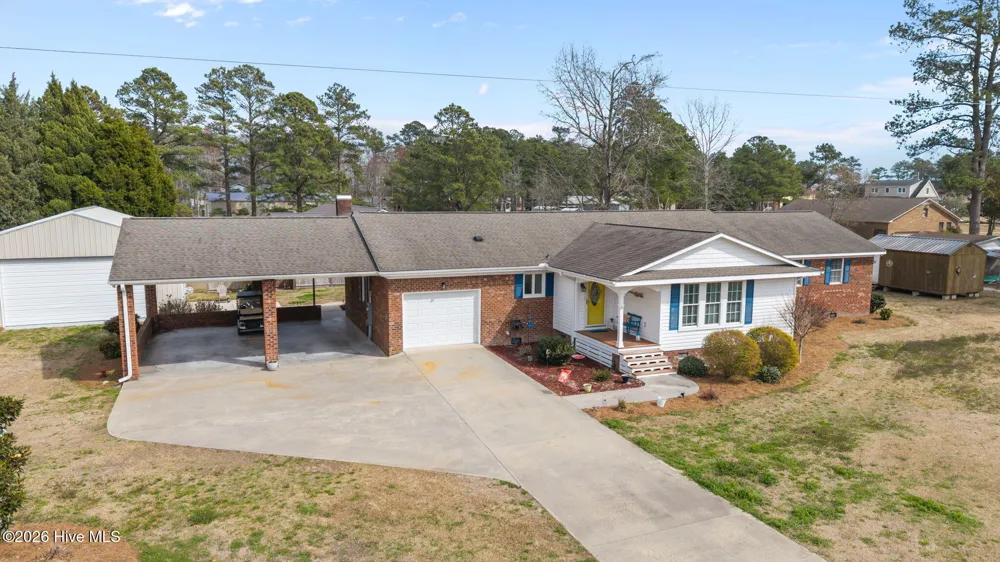 16 Port Side Lane Belhaven, NC 27810
