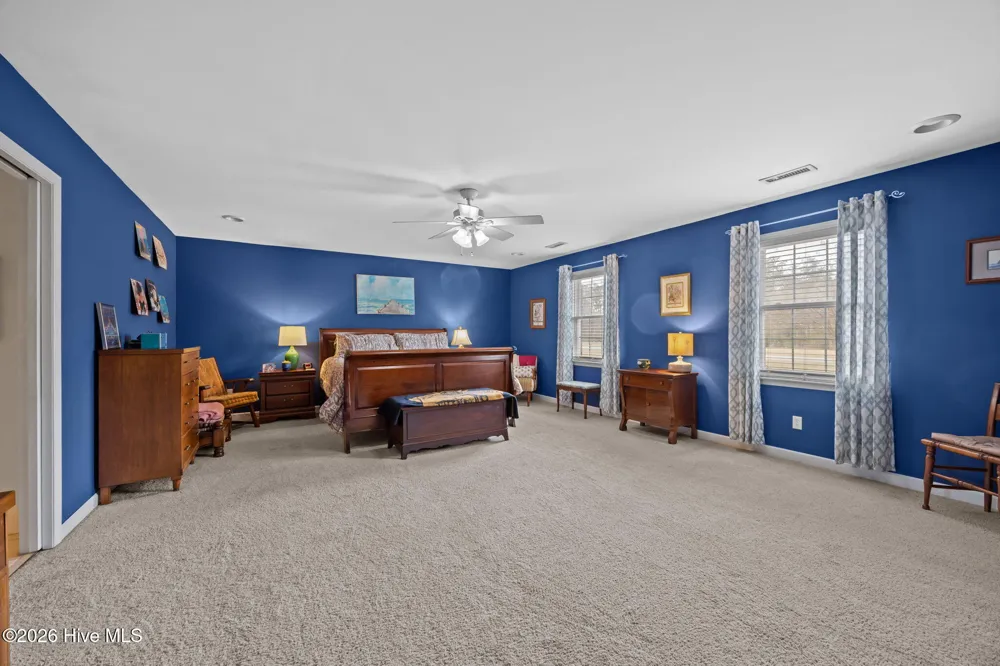 16 Port Side Lane Belhaven, NC 27810