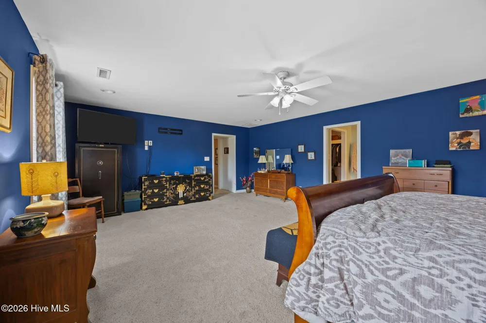 16 Port Side Lane Belhaven, NC 27810