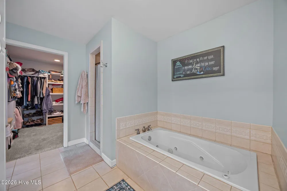 16 Port Side Lane Belhaven, NC 27810