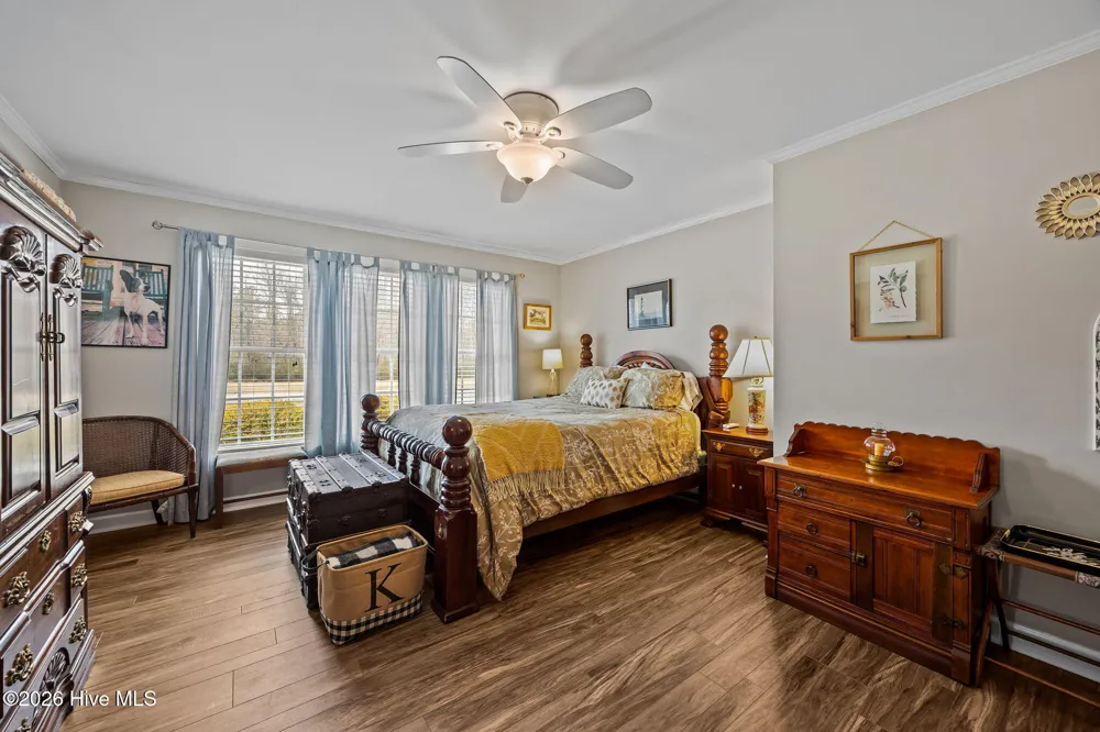 16 Port Side Lane Belhaven, NC 27810