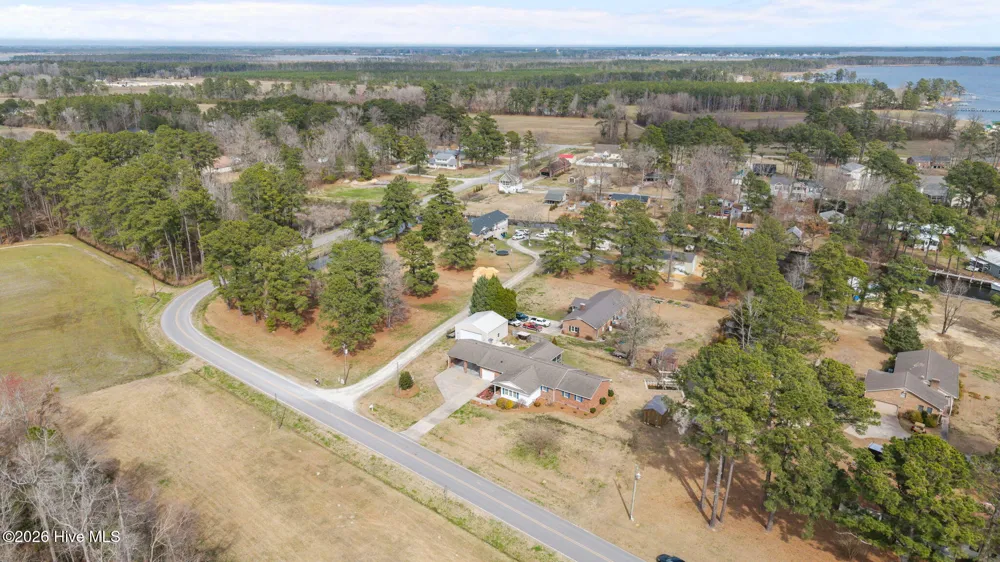 16 Port Side Lane Belhaven, NC 27810
