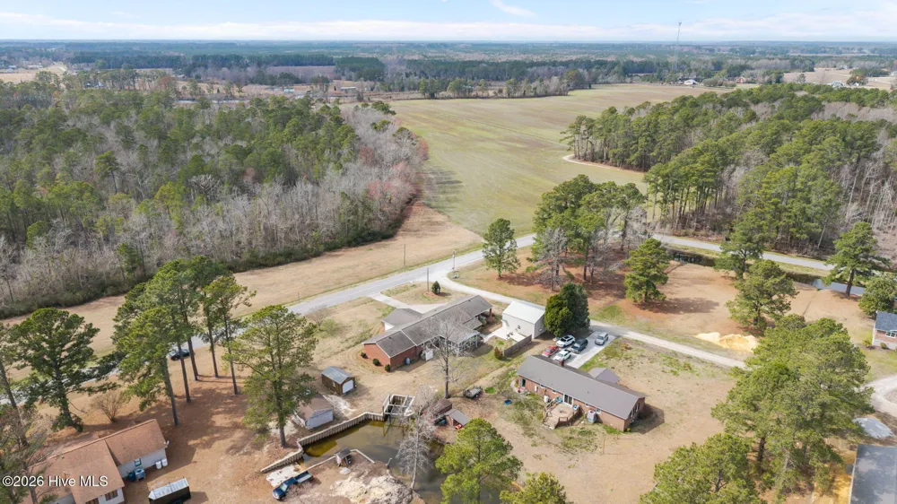 16 Port Side Lane Belhaven, NC 27810