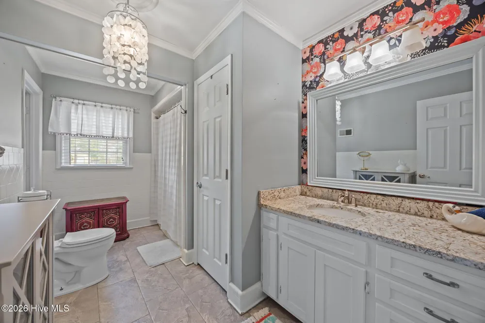 16 Port Side Lane Belhaven, NC 27810