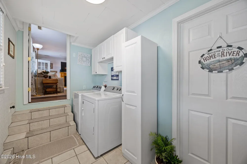 16 Port Side Lane Belhaven, NC 27810