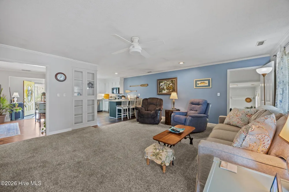 16 Port Side Lane Belhaven, NC 27810