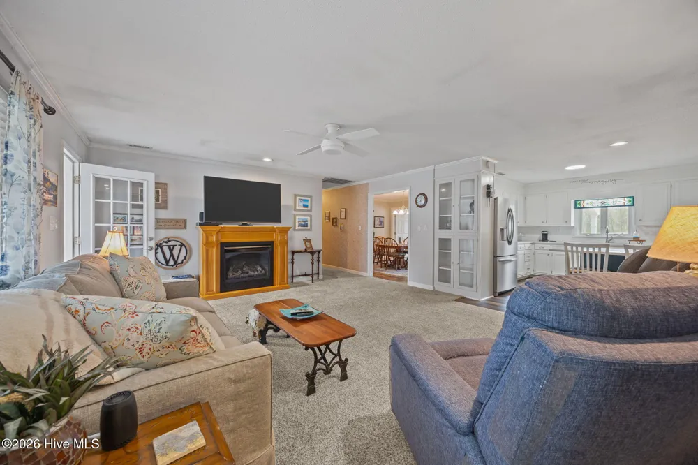 16 Port Side Lane Belhaven, NC 27810