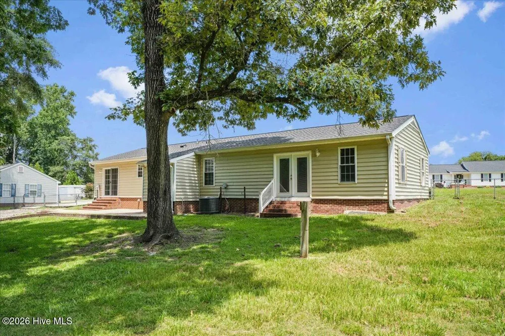 204 Wanda Drive Pikeville, NC 27863