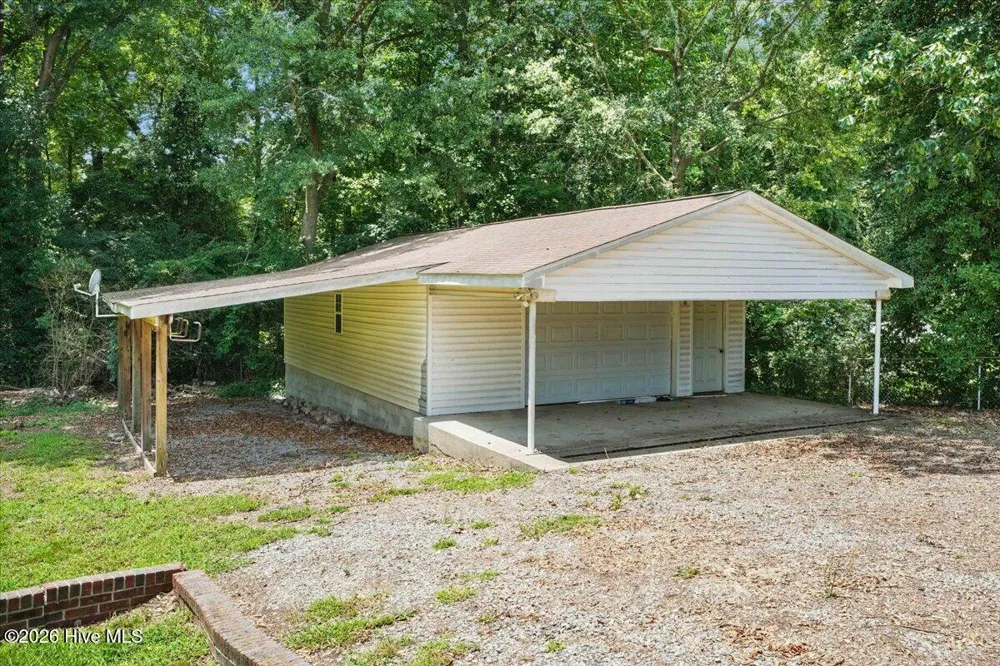 204 Wanda Drive Pikeville, NC 27863