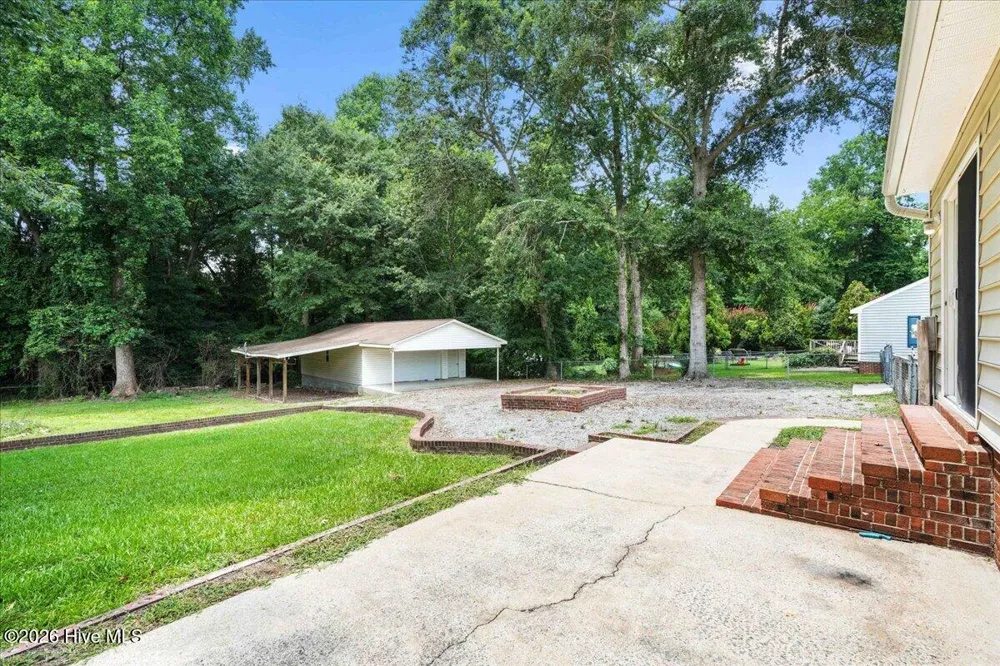 204 Wanda Drive Pikeville, NC 27863